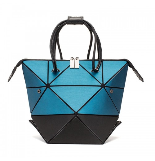 Geometric Holographic Handbag